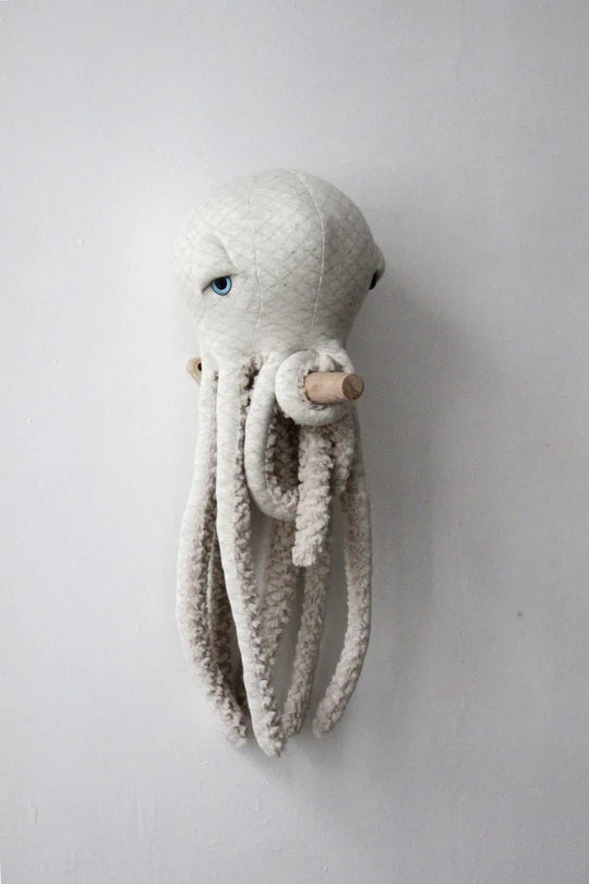 bigstuffed_small_albino_octopus_04