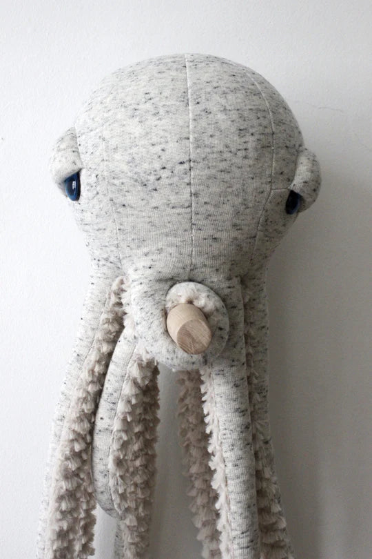 bigstuffed_small_original_grey_octopus_04