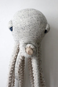 bigstuffed_small_original_grey_octopus_04