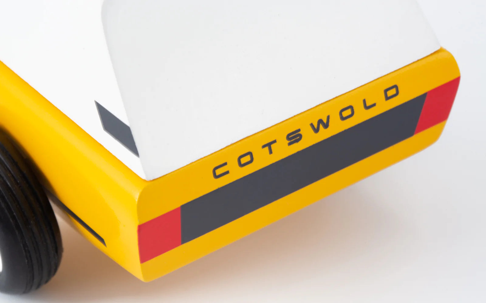 candylab-cotswold-gold-SUV_04